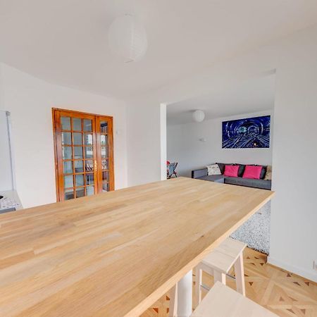 Grand appartement lumineux proche métro et Défense Courbevoie Extérieur photo