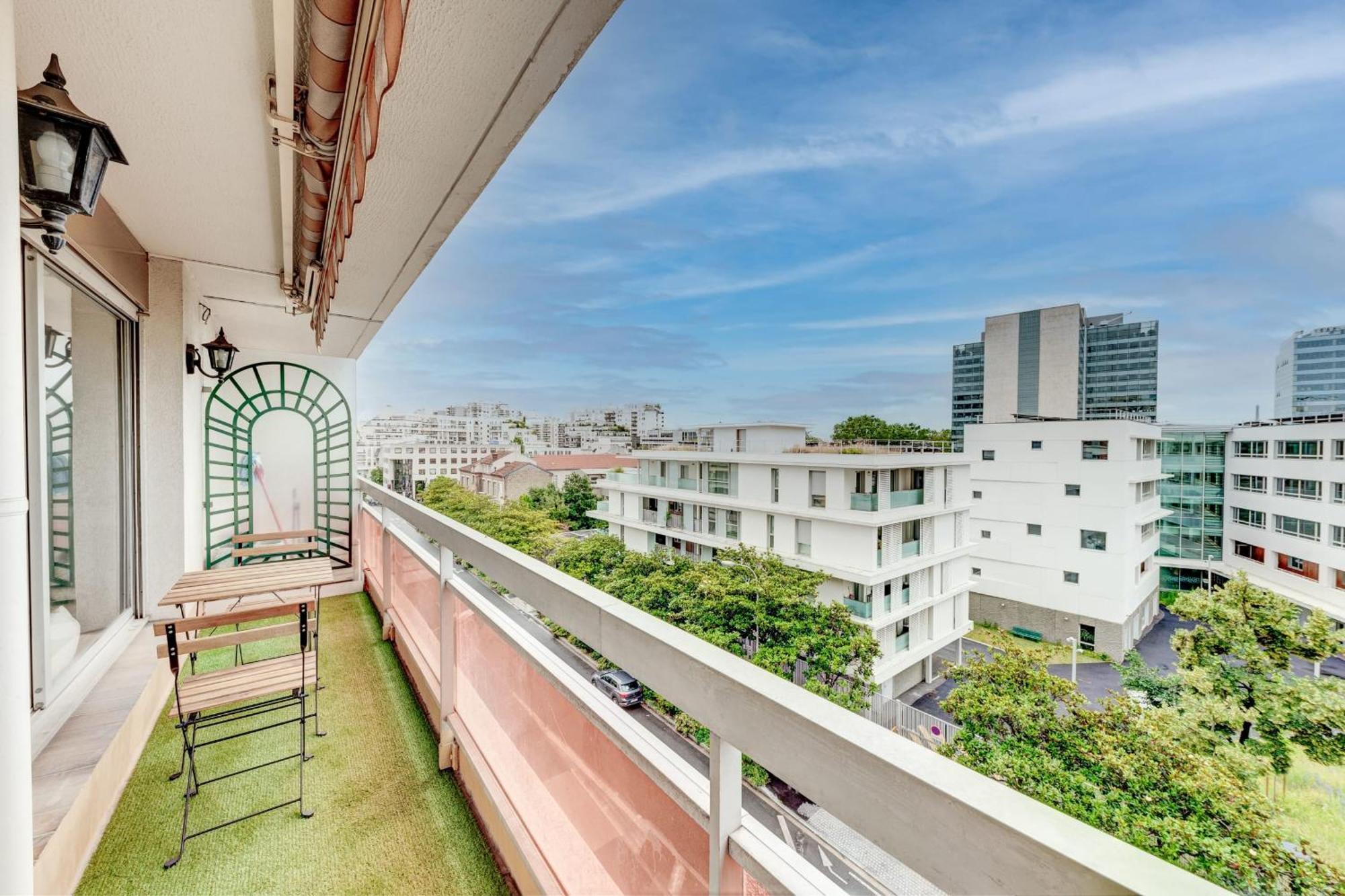 Grand appartement lumineux proche métro et Défense Courbevoie Extérieur photo