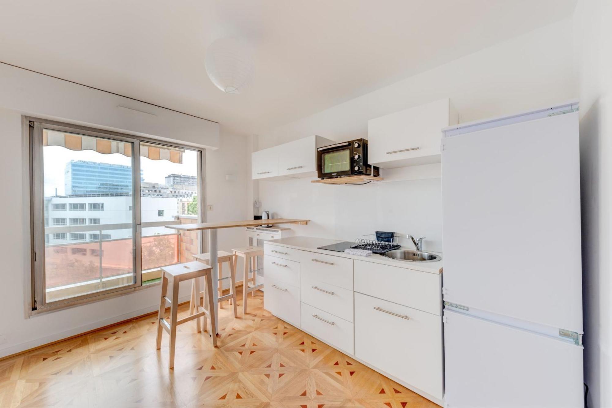 Grand appartement lumineux proche métro et Défense Courbevoie Extérieur photo